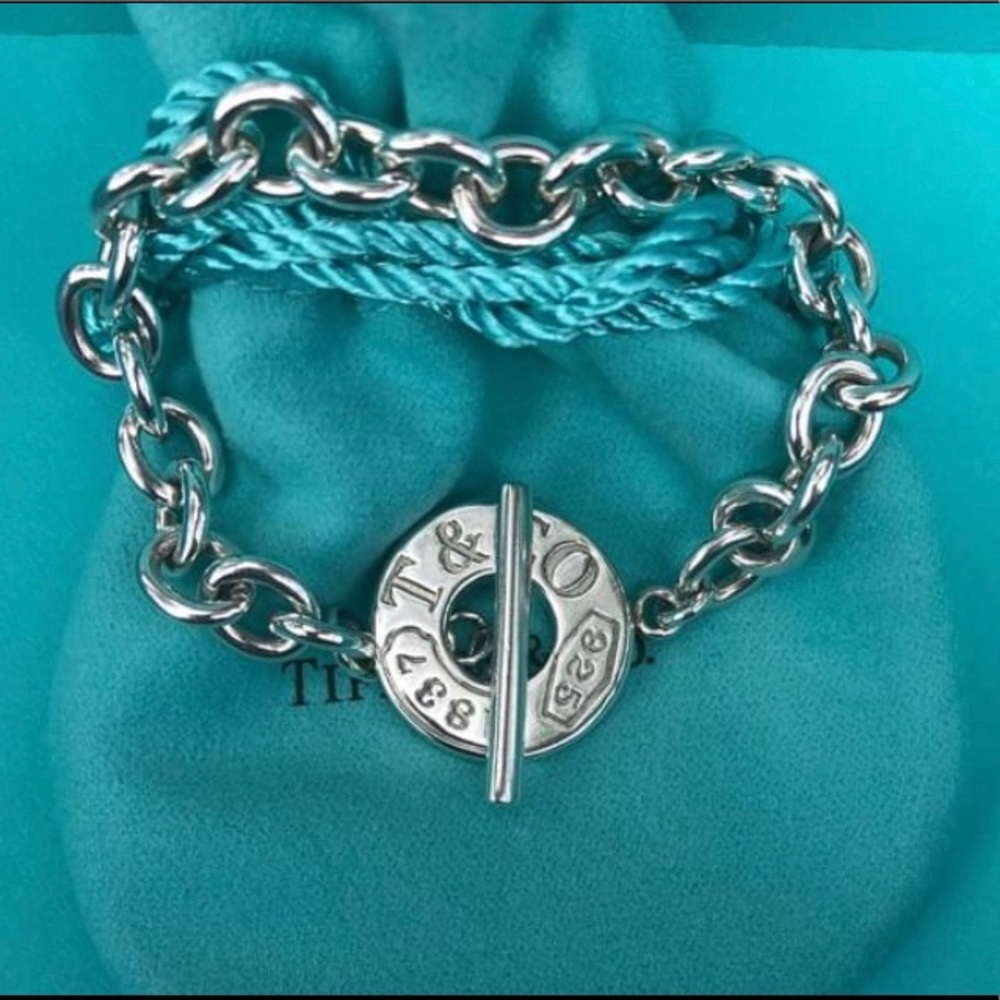 ✨Tiffany & Co 1837 Toggle Bracelet✨